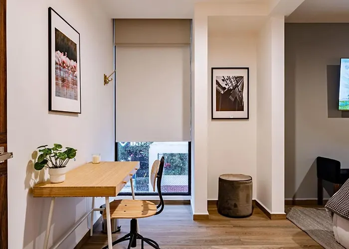Two-in-one Group Haven With Terrace, Wifi & Comfort Apartment