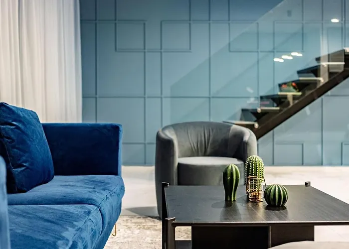 Apartment Two-in-one Group Haven With Terrace, Wifi & Comfort