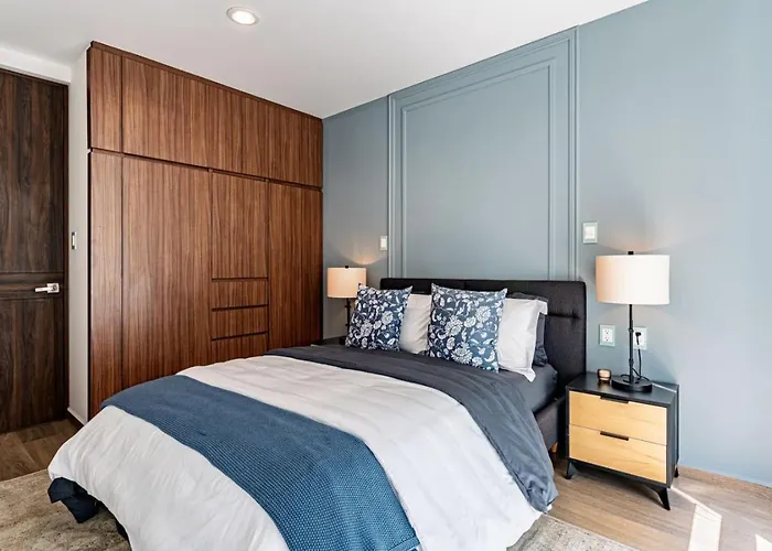Two-in-one Group Haven With Terrace, Wifi & Comfort Apartment