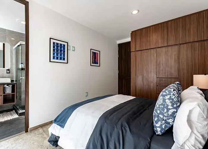 Two-in-one Group Haven With Terrace, Wifi & Comfort *