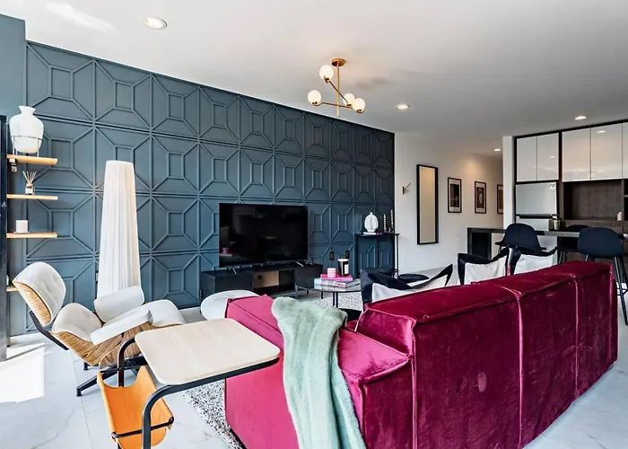 Two-in-one Group Haven With Terrace, Wifi & Comfort Apartment