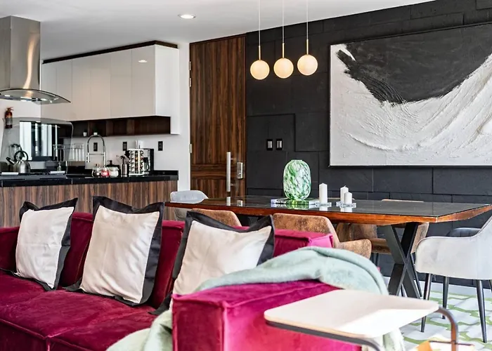 Apartment Two-in-one Group Haven With Terrace, Wifi & Comfort